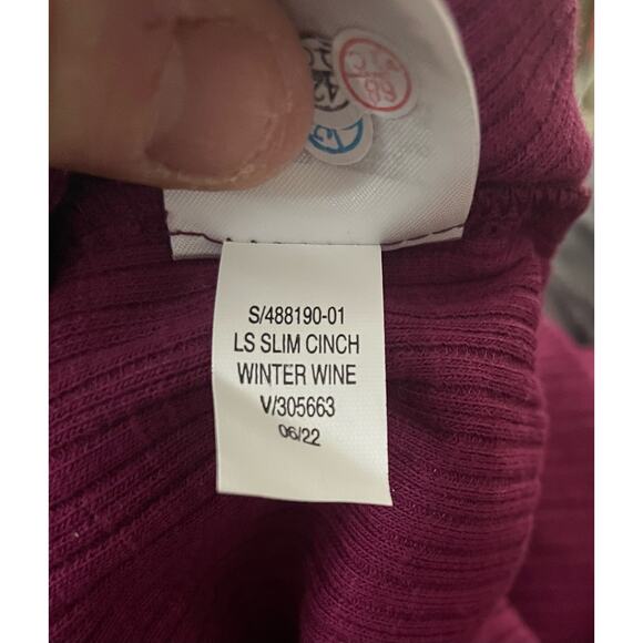 Old Navy T Shirt Women's Plus Size 2X Winter Wine Long Sleeve Slim Cinched Rib - Picture 5 of 8